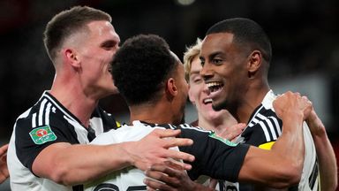 借顽强的拼 借顽强的拼